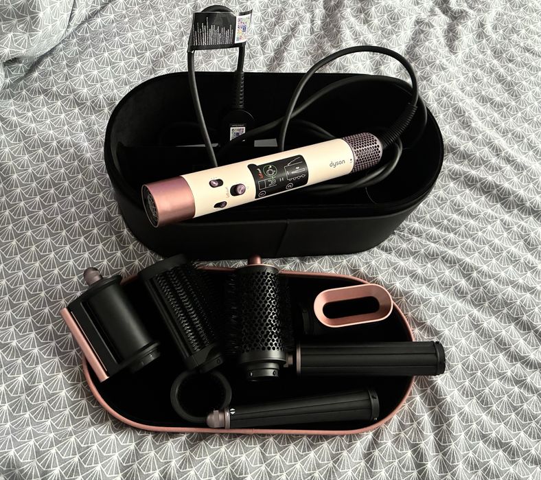 Dyson airwrap rose gold