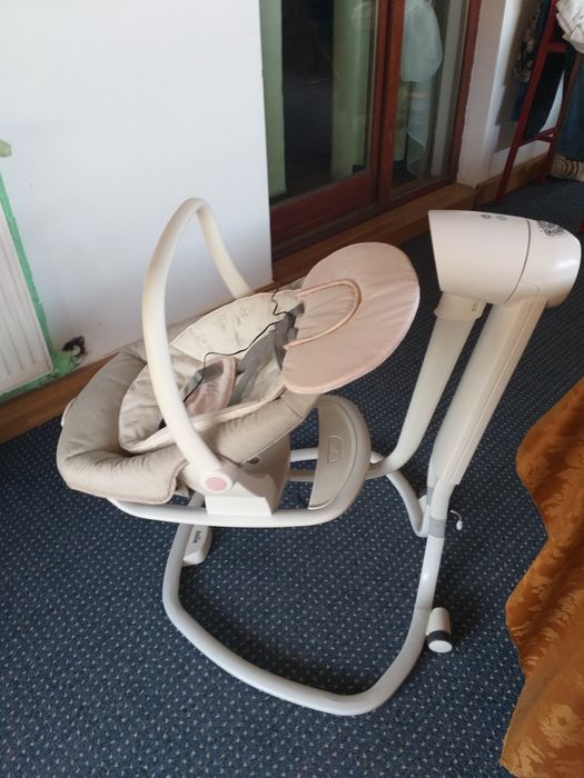 Balansoar rotativ pt copii mici Joie