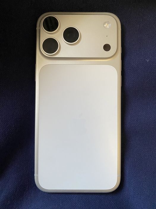 Айфон 17 про макс