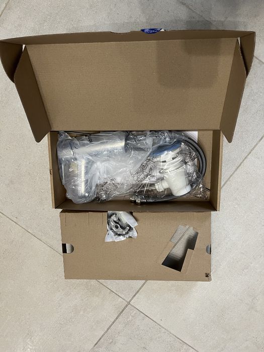 Vand doua baterii lavoar Kludi, ventil inclus - NOU!