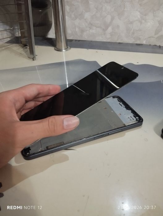 Реалми нот 50 , экран не работает