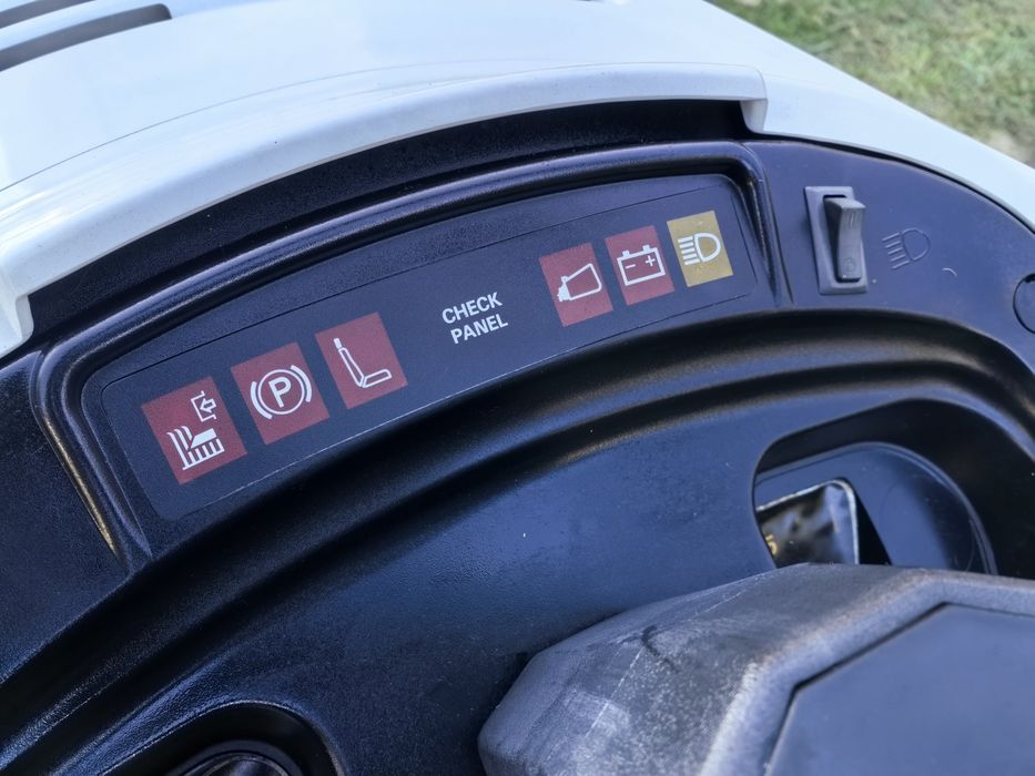 VIKING CYCLON MT 740 Тракторна косачка Трактор 15,5 к.с.