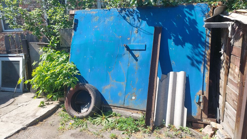 Ворота на гараж железные