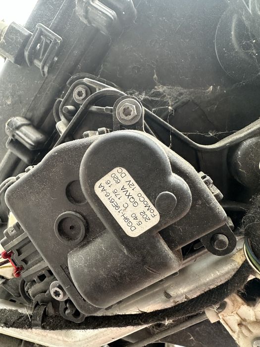 Grup caldura Ford Mondeo mk5 de europa + motoras reglaj aer / aeroterma de sub bord / calorifer caldura