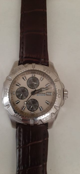 Festina,mecanism quartz