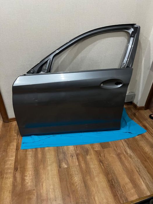 Водительская левая дверь BMW G30