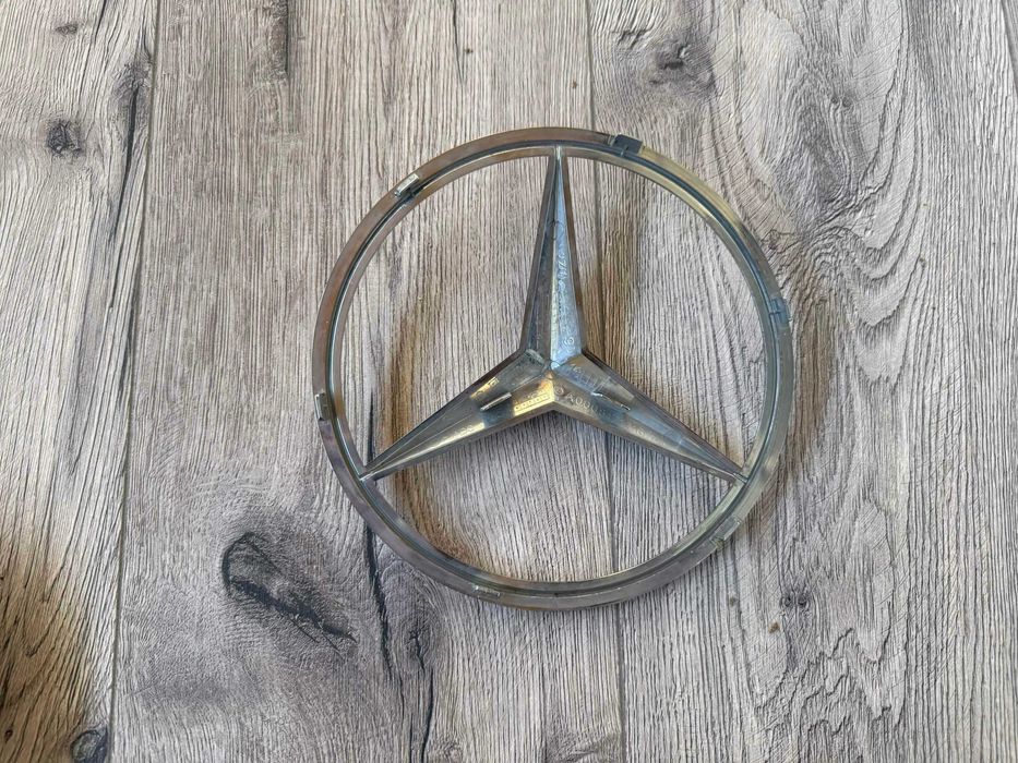 Емблема за решетка за Mercedes W204, W205 W213