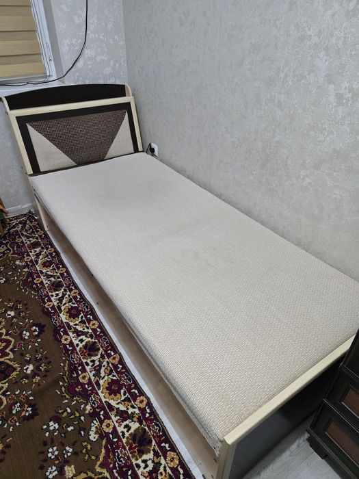 Кровать односпальная