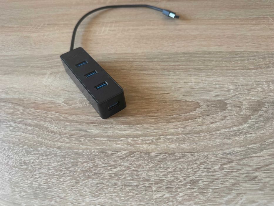 USB hub разклонител за USB портове за свързване до 4 устройства