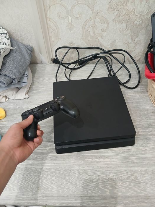 Play pls 4 slim 500gb