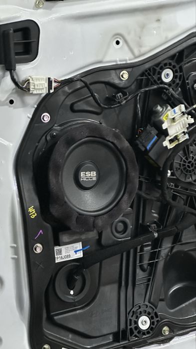 Установка автозвука CM PLUS