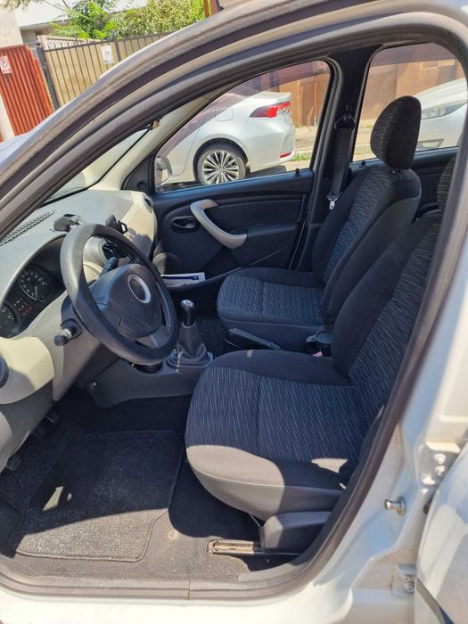 DACIA Logan 2011 — imagine 3