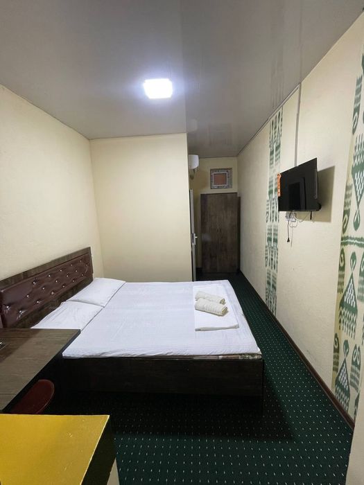 Bez Zaks hotel  ortiqcha hujjatlar siz faqat passport bn