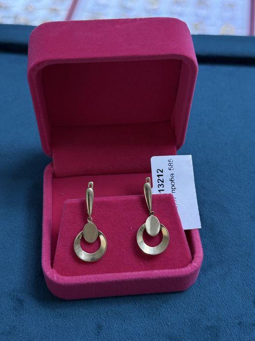 Золотые серьги 585