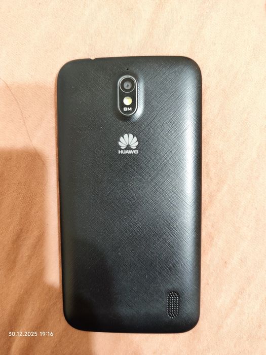 Huawei  Y625 мобилен телефон