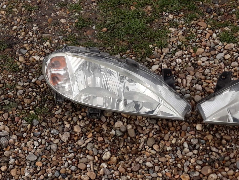ляв и десен фар за рено меган 1 99 - 02 RENAULT MEGANE I