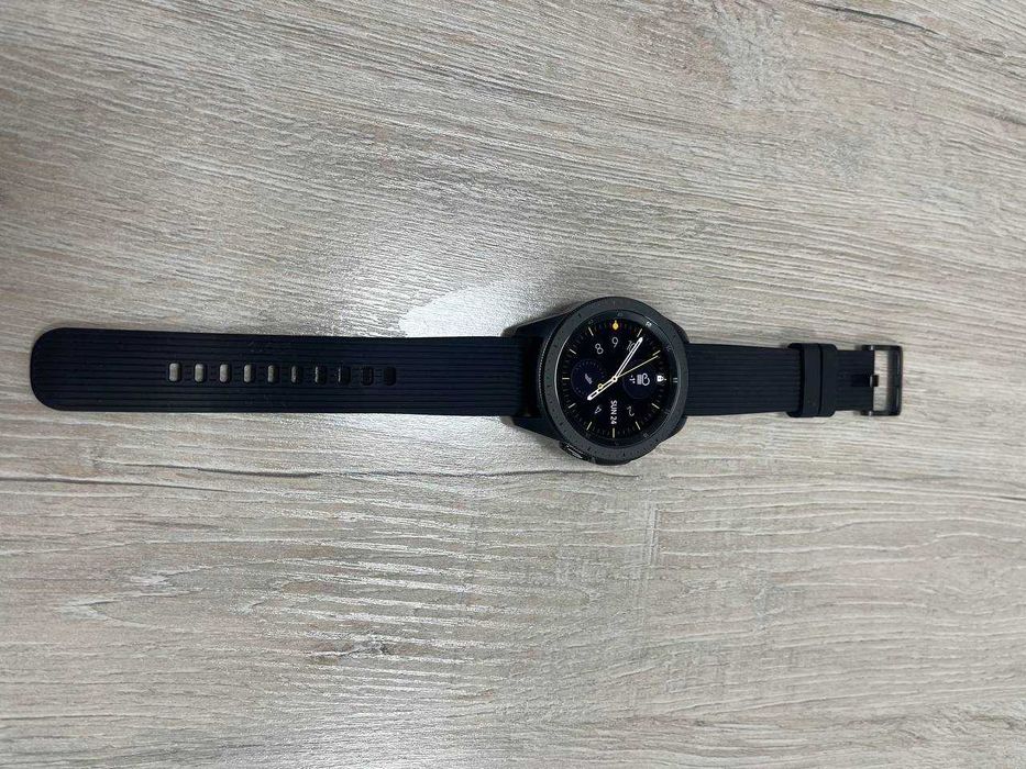 Sotiladi Samsung Galaxy Watch 42mm