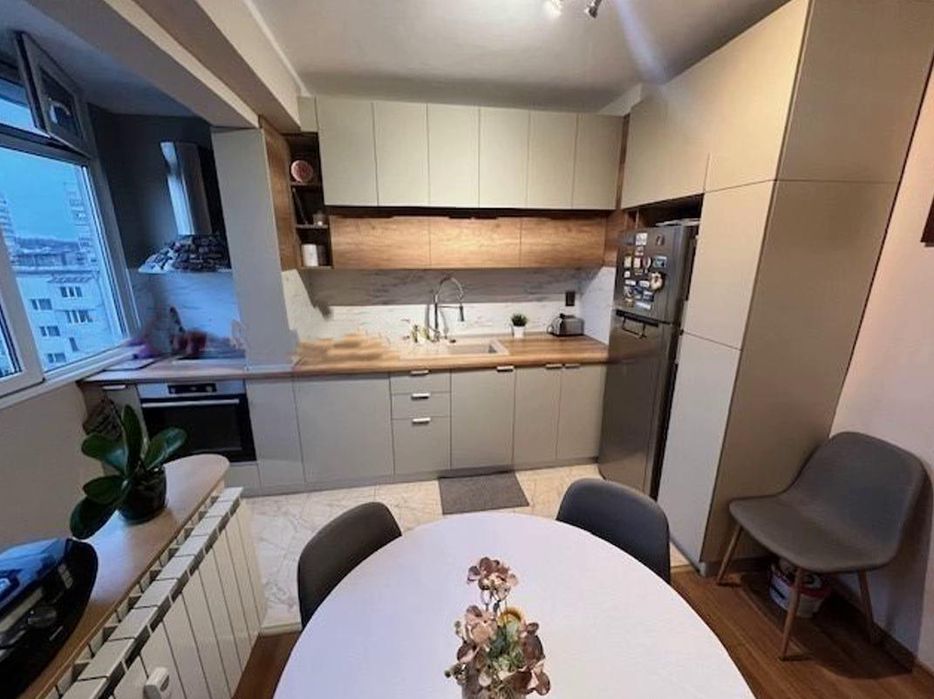 Дава се под наем Двустаен апартамент в София, Гоце Делчев - 68 кв.м за 528.36 € - Снимка #2