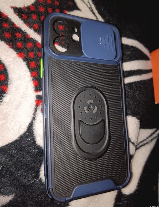 Salut vand husa iphone 12