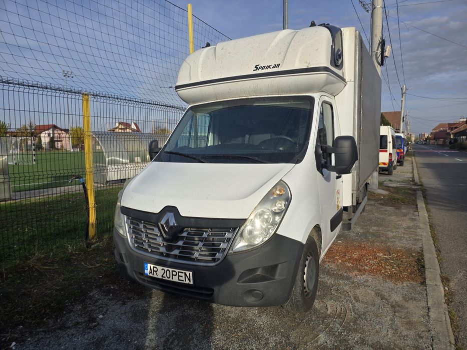 Renault Master 7450 €