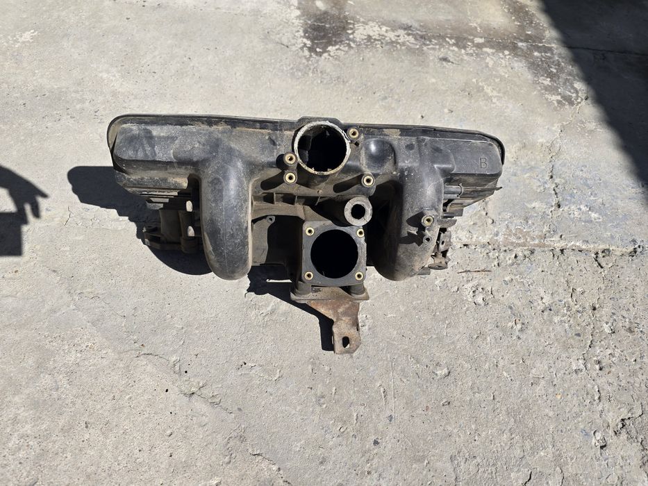 Впкскной коллектор м54