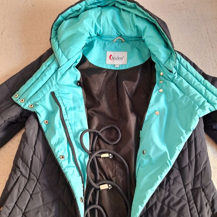 Продам весенние куртки