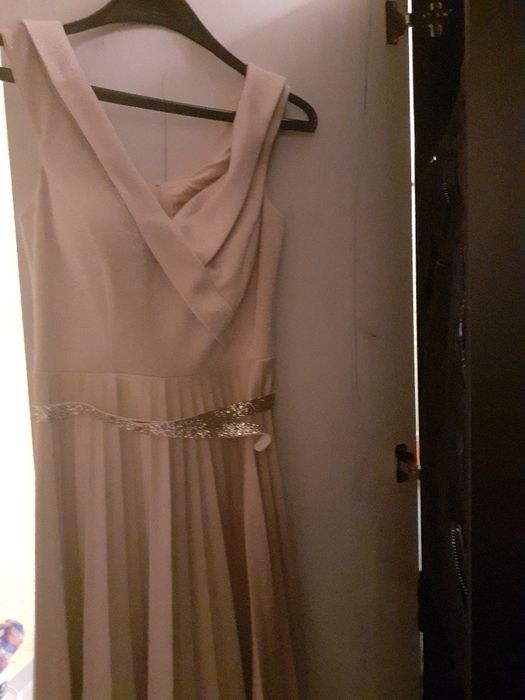 Официални рокли за сватби и други поводи