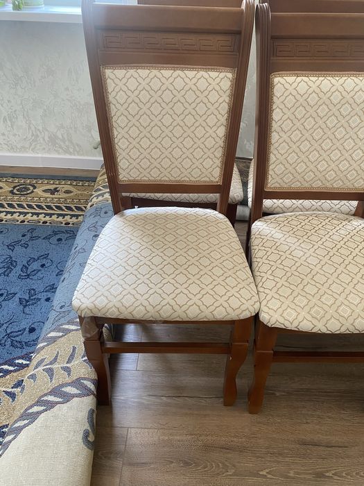 Стулья для гостинной