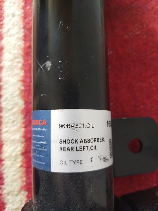 Продам задние Амортизаторы