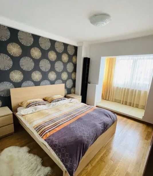 Продава се Тристаен апартамент в Бургас, Възраждане - 88 кв.м за 1052 €/кв.м - Снимка #1