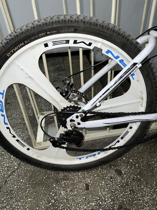 MTB, cadru alumuniu.