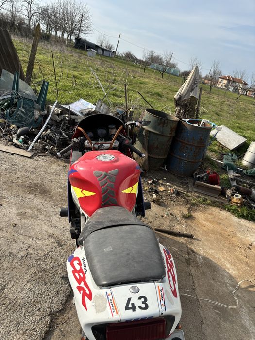 Хонда цбр 900 рр цял за части