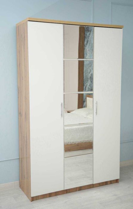 Спальные гарнитуры со склада