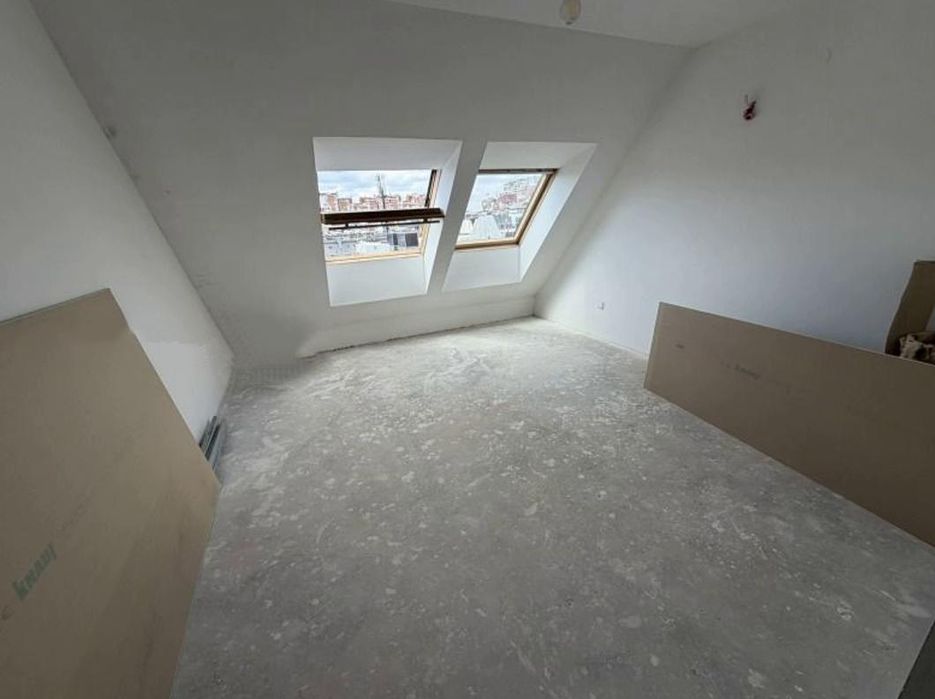 Продава се Четиристаен апартамент в София, Център - 197 кв.м за 1398 €/кв.м - Снимка #5