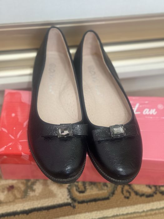 Продам туфли и сапоги