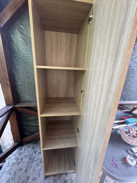 Dulap interior facut pe comanda