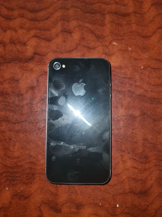 Продаётся iphone 4s