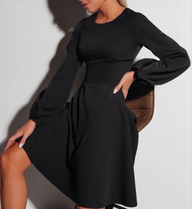 продам платье средней длинны, в отличном состоянии