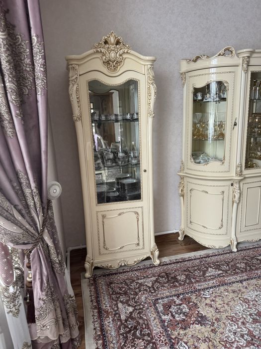 Продам стенку горьку