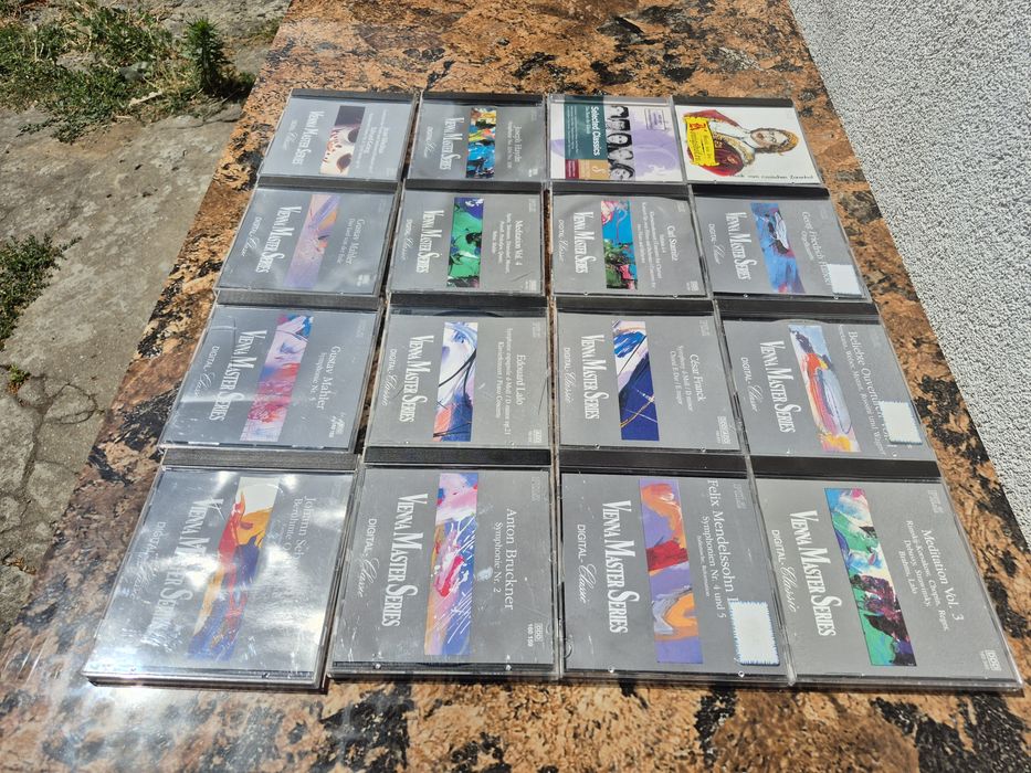 Vând Lot 16 CD cu muzica clasica mixta din colectia PILZ