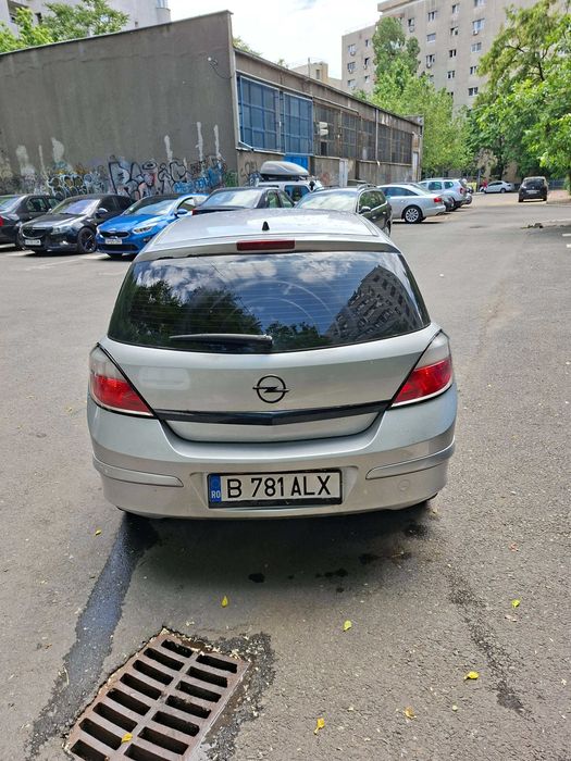OPEL Astra 2004 — imagine 5