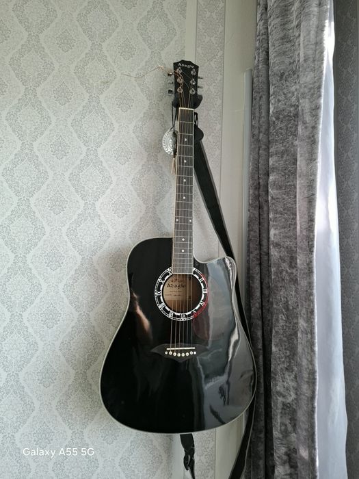 Продаю гитару ADAGIO оригинал.