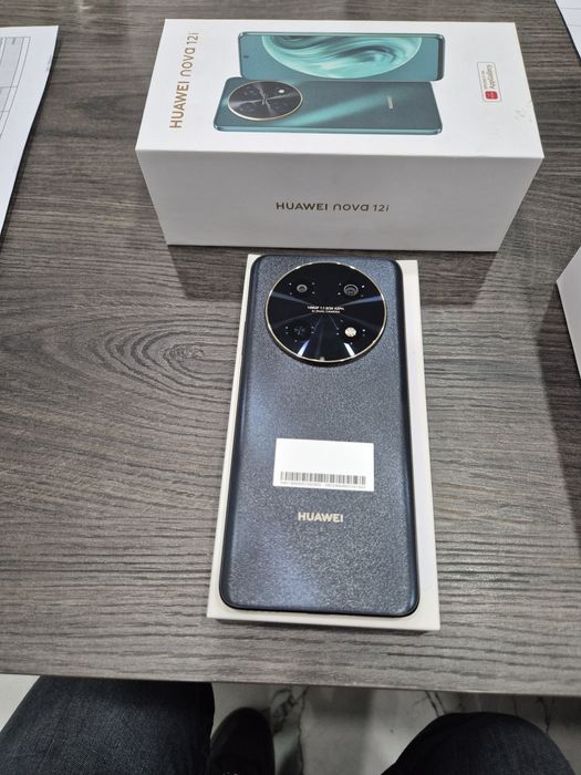 Телефон Huawei nova 12i