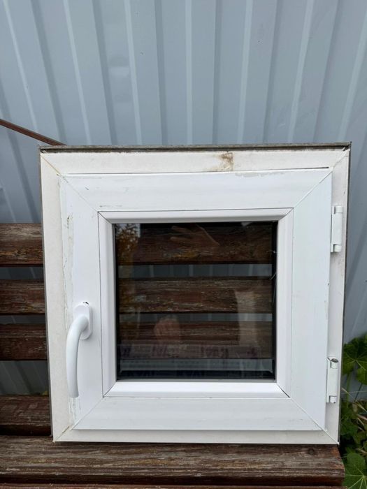 Продам пластиковое окно