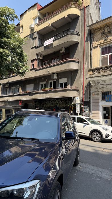 prietar vând apartament 2 camere (posibil 3) zona Piata Amzei