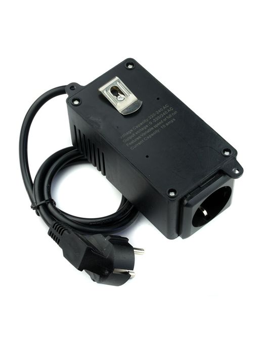 Контакт с регулатор на напрежение 4000W 240V