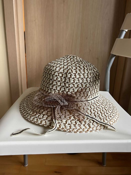 Лятна плажна шапка