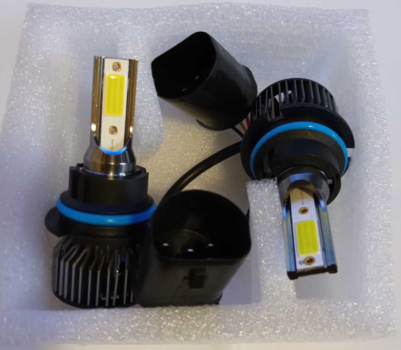 Becuri LED HB1 9004  12V  20000LM set 2buc