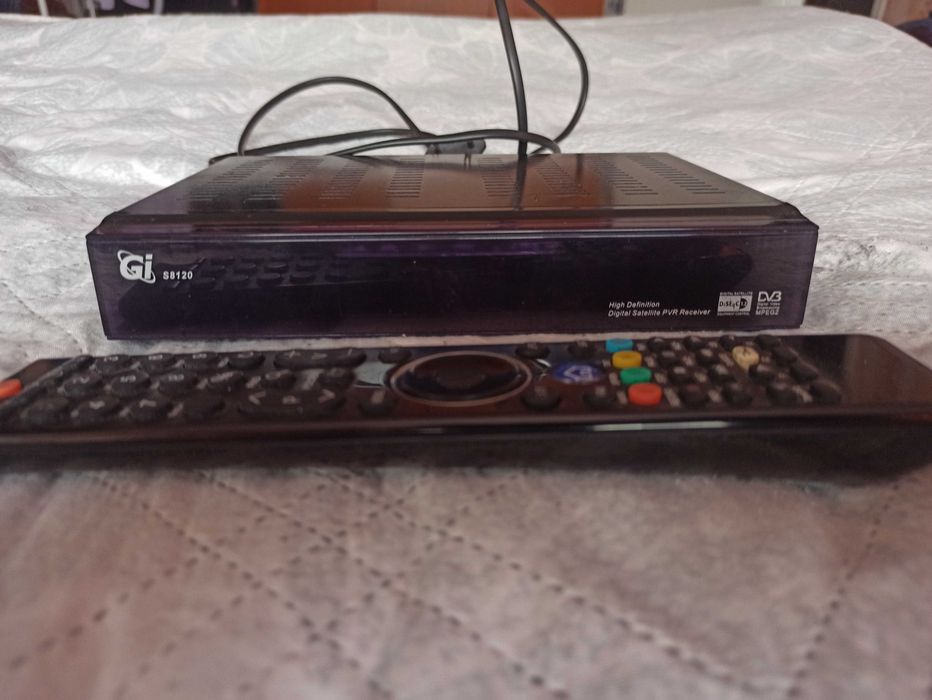Спутниковый ресивер GI S8120