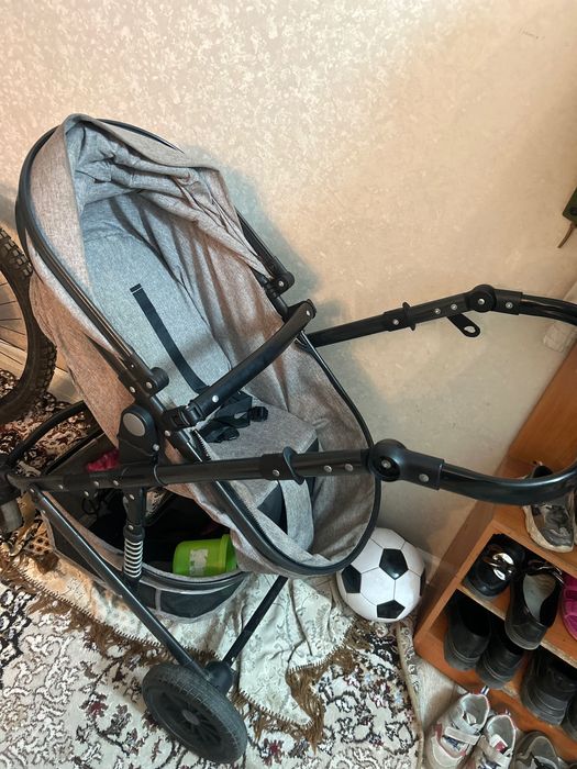 Продаю коляску детскую